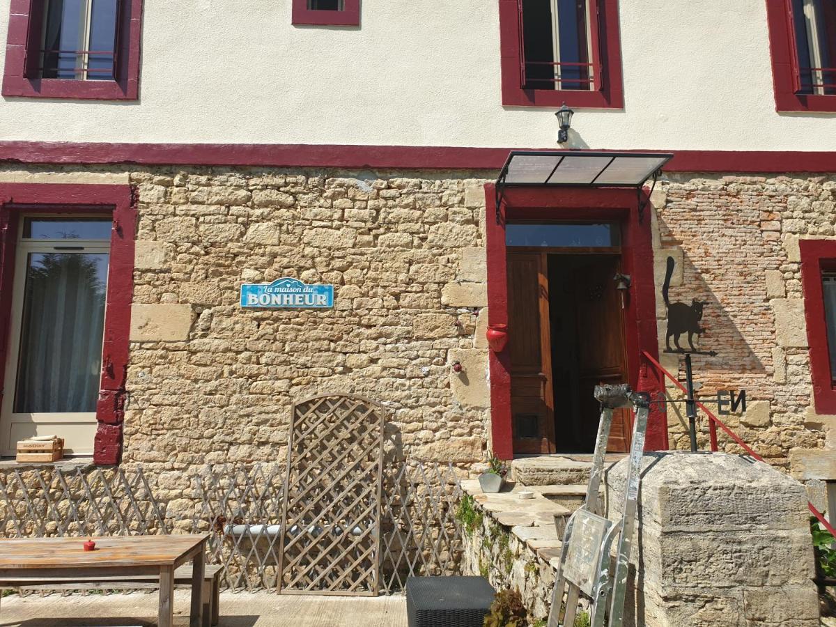 La Maison Du Bonheur Anlhiac Exterior photo